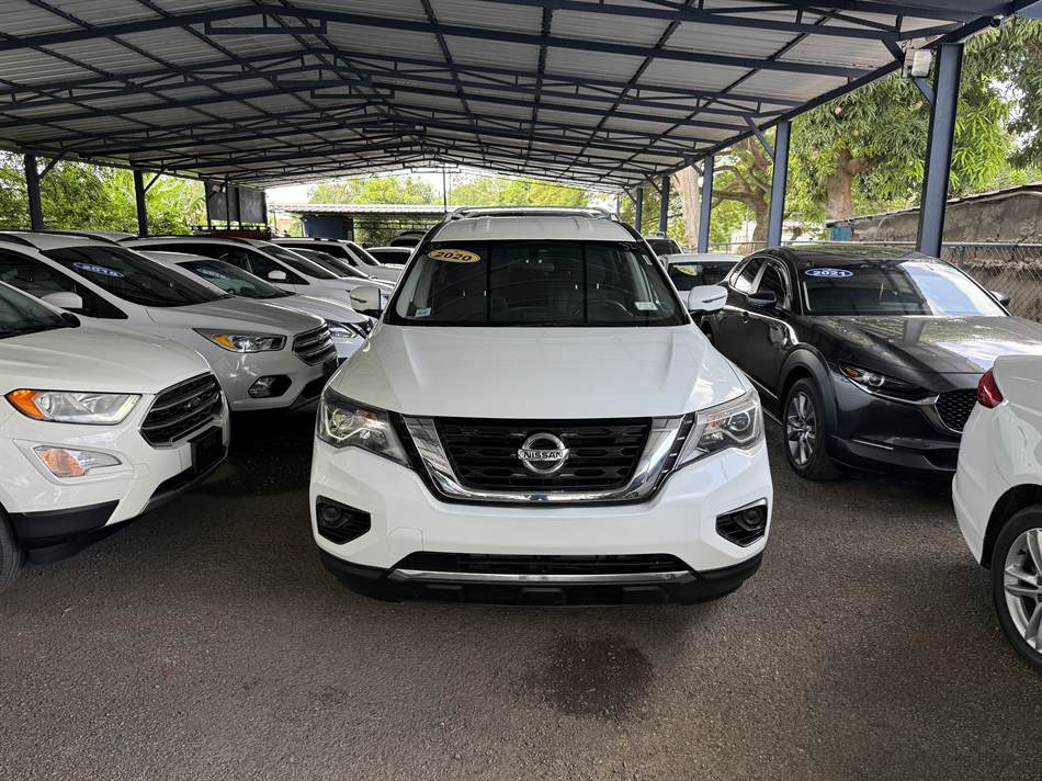 Nissan Pathfinder SV 2020