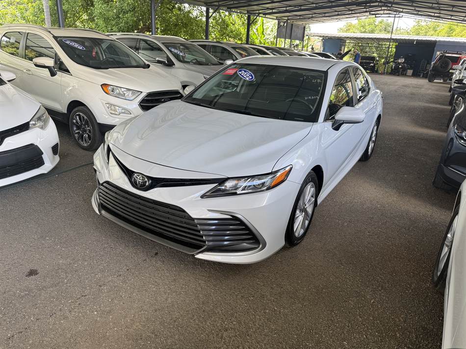 Toyota Camry LE 2022