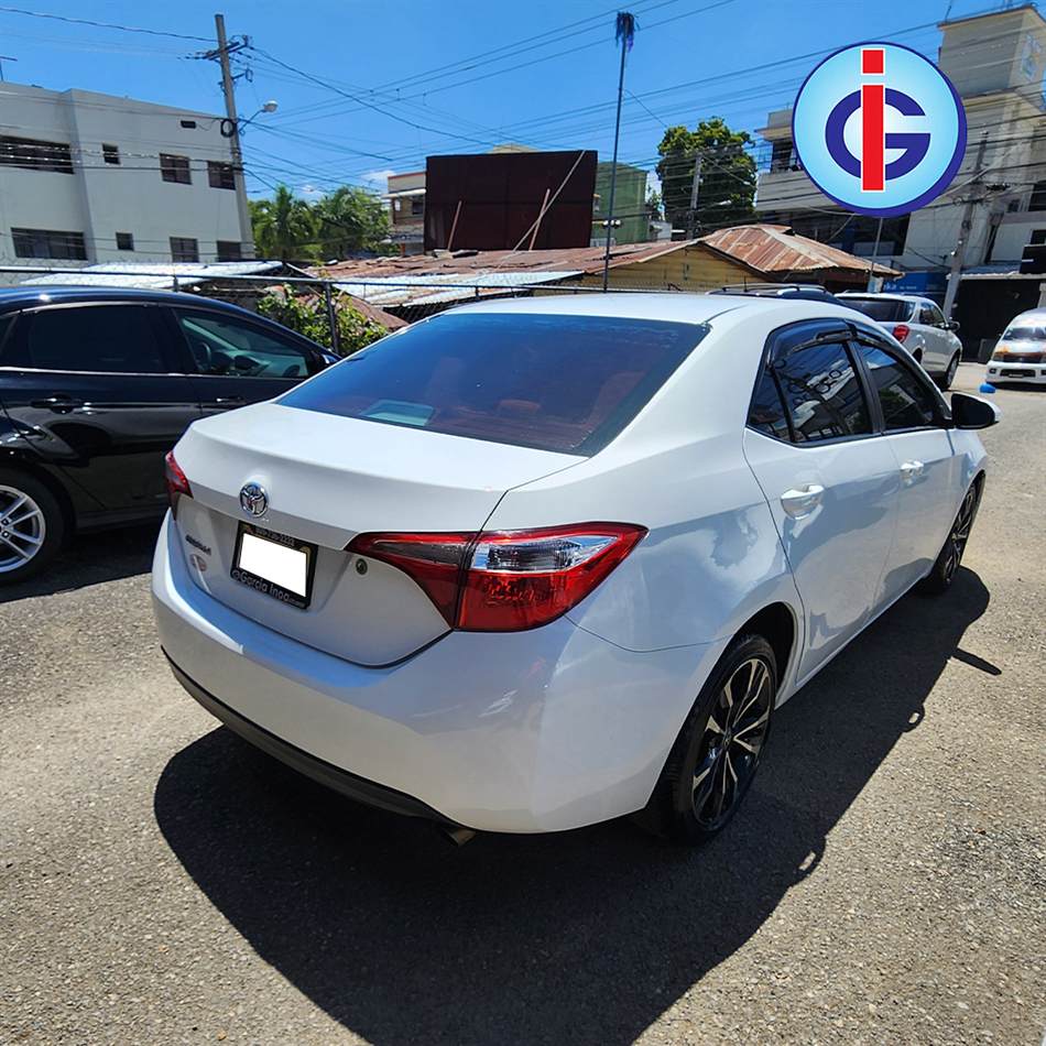 Toyota Corolla L 2015
