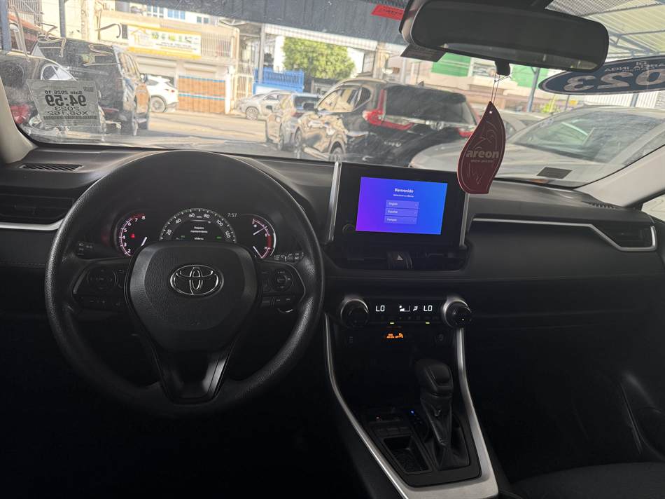 Toyota RAV4 XLE 2023